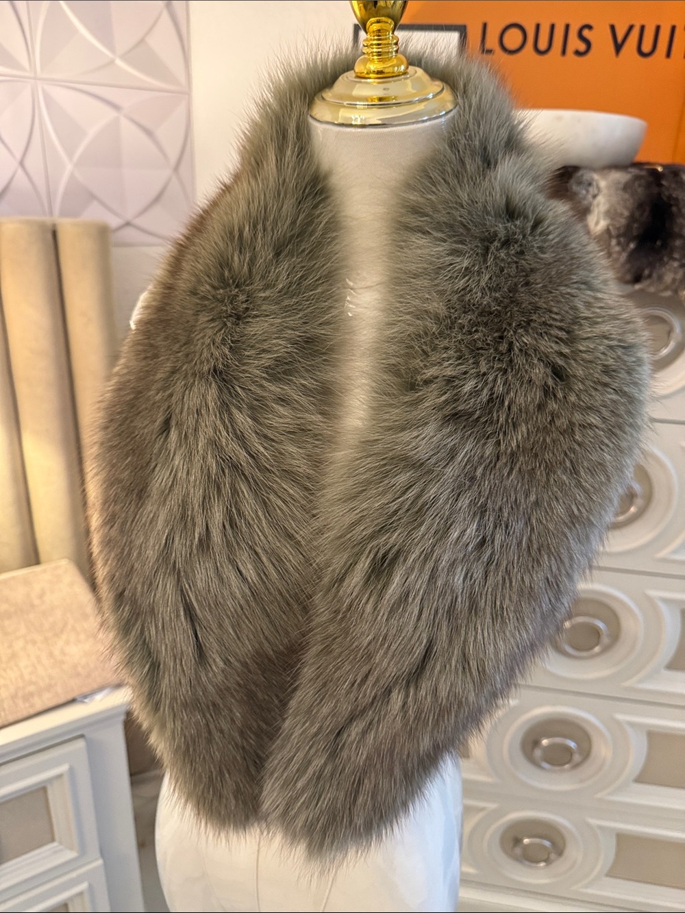 Real dyed fox fur collar